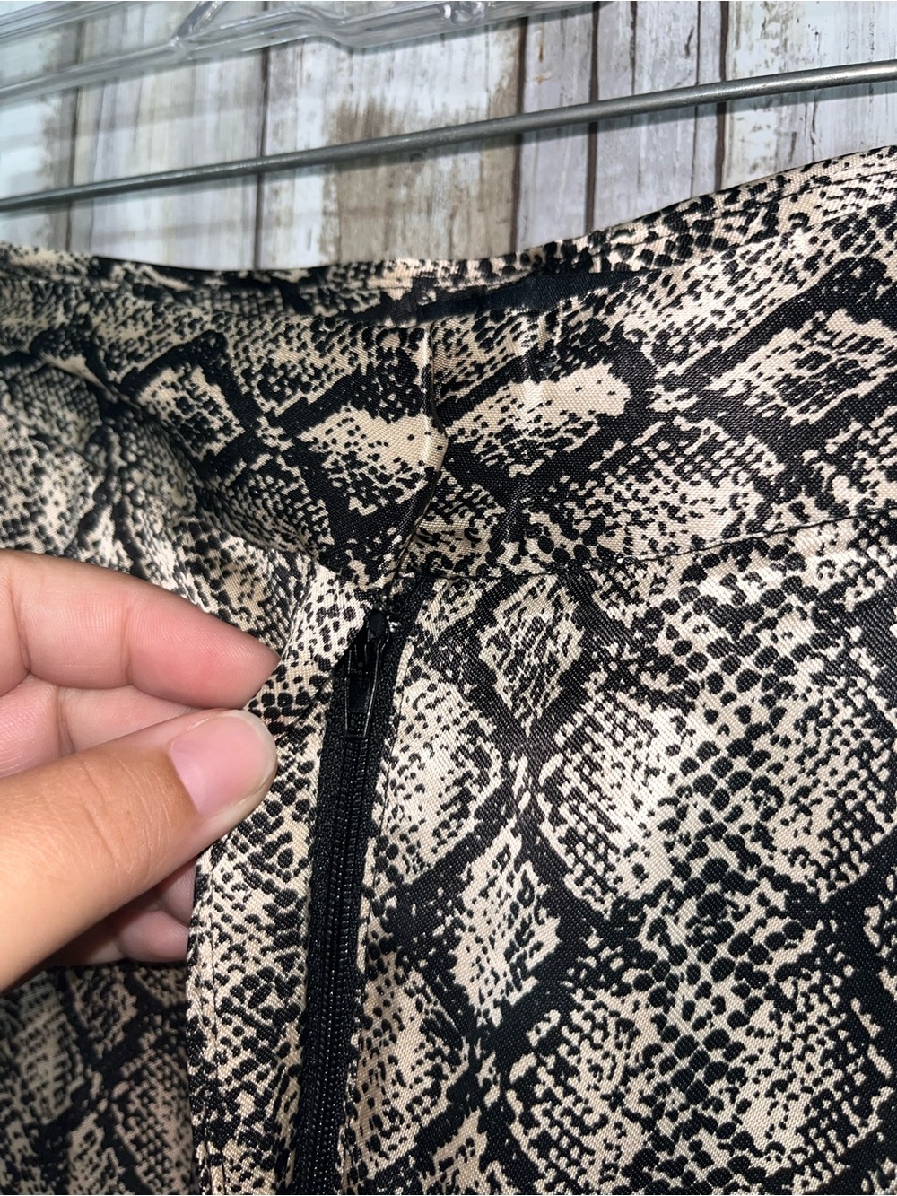 Zara Snakeskin Print Wide Leg Pants High Rise Size S NWT - Picture 4 of 6
